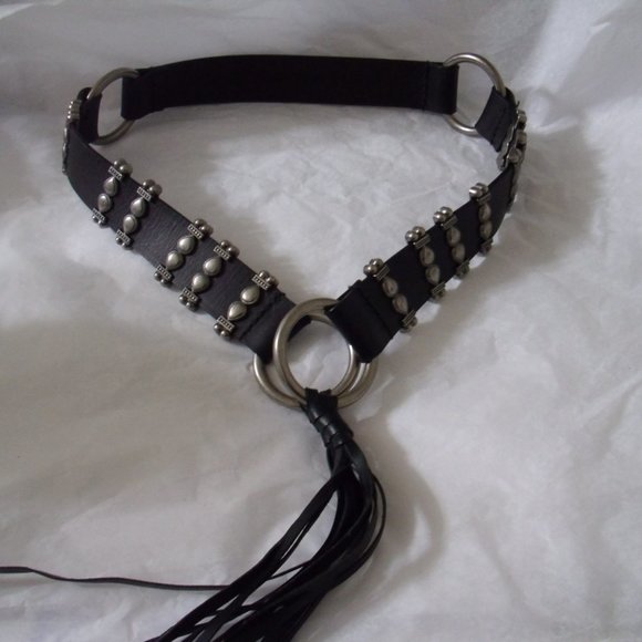 BLACK AND SILVER STRAPPY LEATHER BELT - Picture 2 of 15